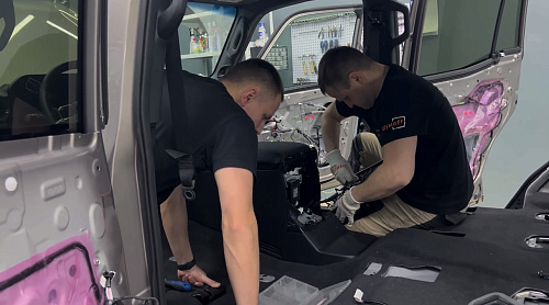 Разбор салона Тойота Ленд Крузер Прадо 250